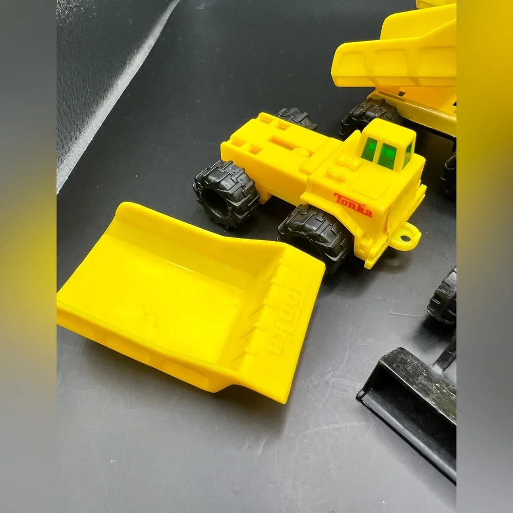 Tonka-Construction/Rescue‎ Vehicle Set-Red,Yellow, Green,Set of 14, 1992 & 1994